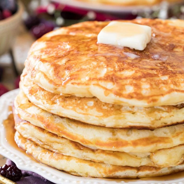 Fluffy Buttermilk Pancakes