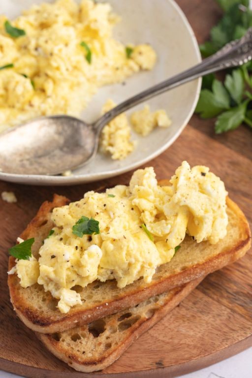 Fluffy Instant Pot Scrambled Eggs