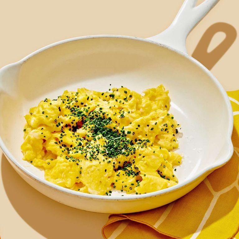 Fluffy Scrambled Eggs with Chives