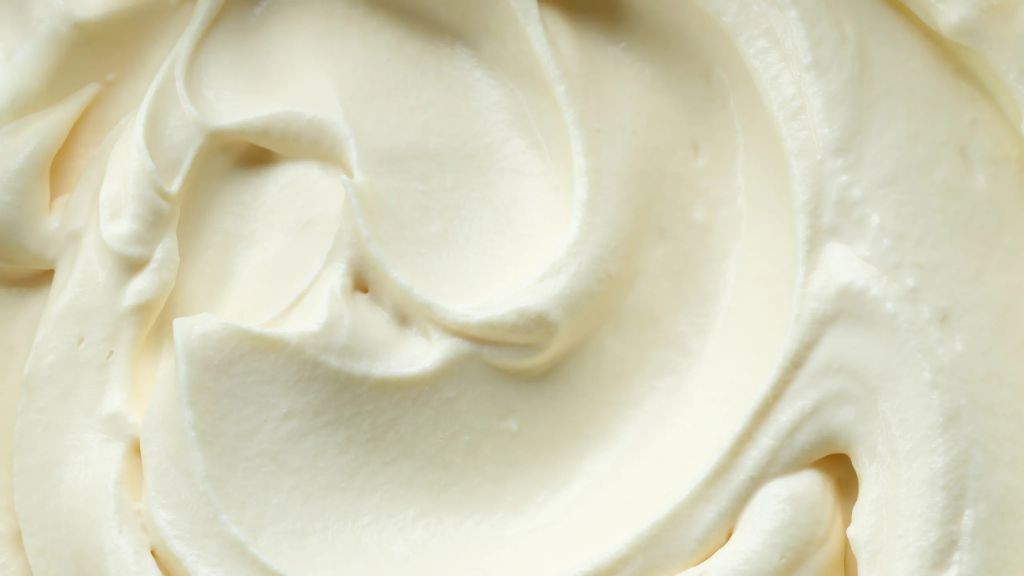 Fluffy Whipped Vanilla Cream Cheese Frosting