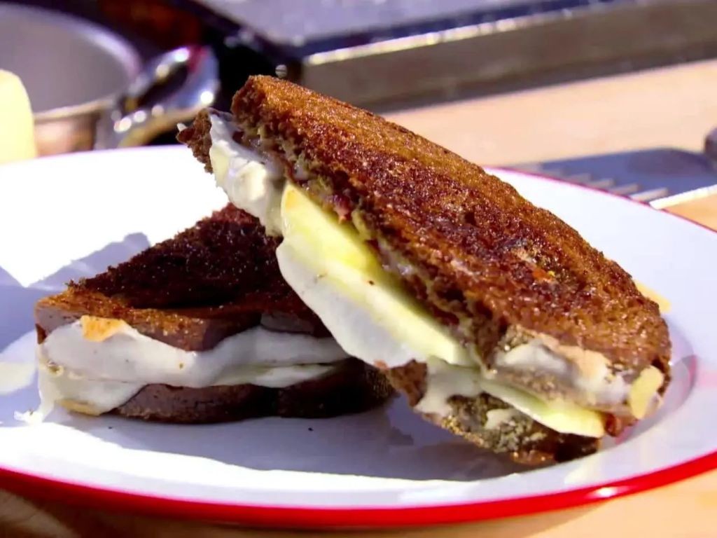 Fontina and Bacon Grilled Cheese