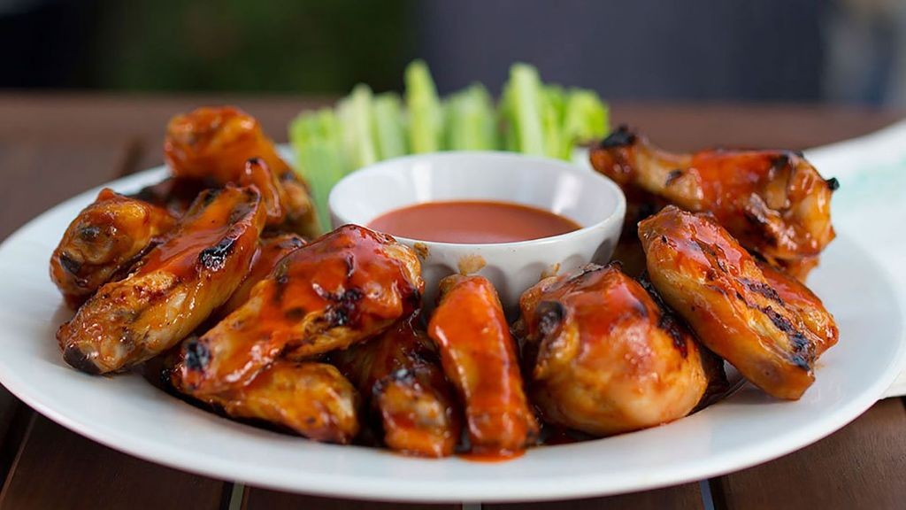 Franks Hot Sauce BBQ Glazed Wings
