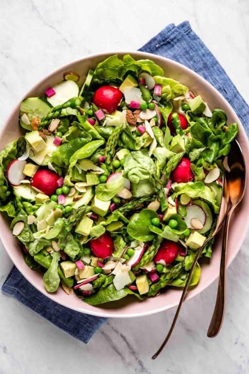 Fresh Butter Lettuce Salad with Lemon Vinaigrette