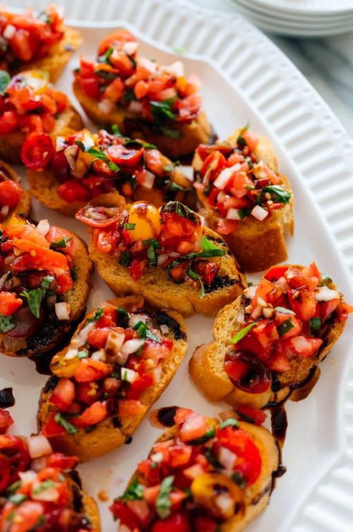 Fresh Tomato and Basil Bruschetta Dip