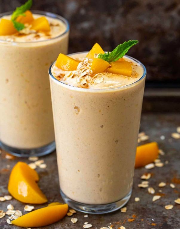 Frozen Peach Cobbler Smoothie
