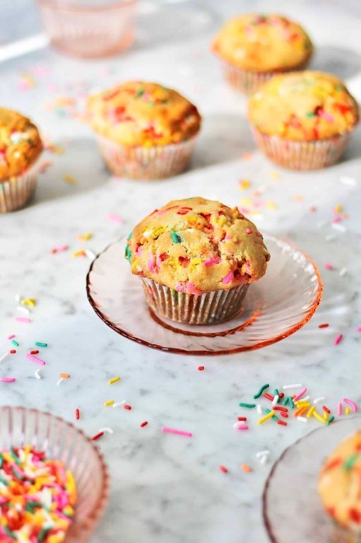 Funfetti Cake Mix Muffins with Streusel Topping