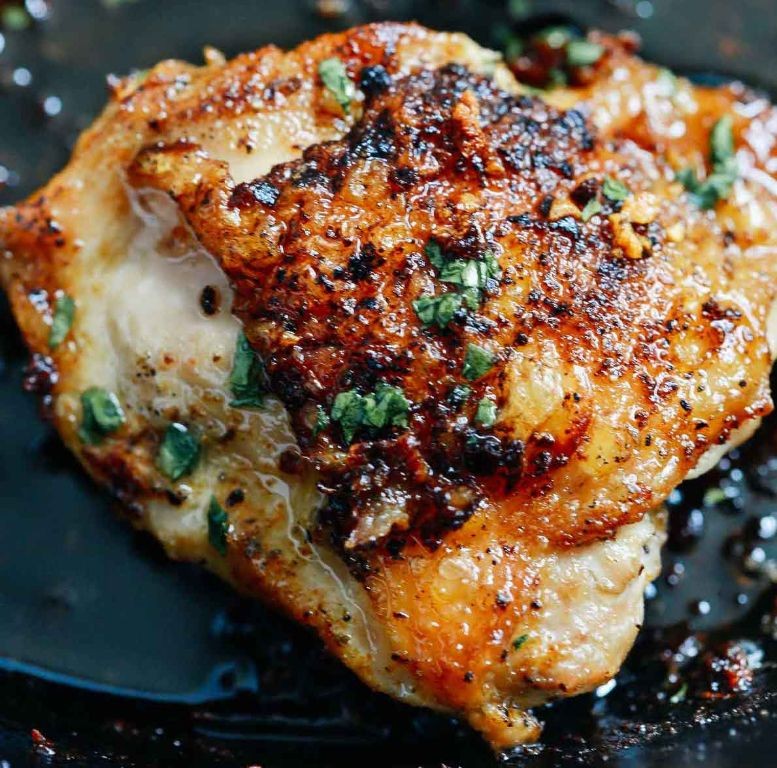 Garlic Butter Roasted Chicken Thighs