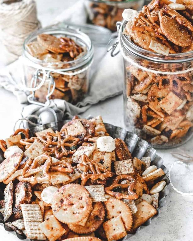 Garlic Parmesan Chex Mix