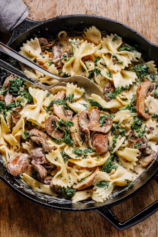 Garlic Parmesan Pasta with Spinach