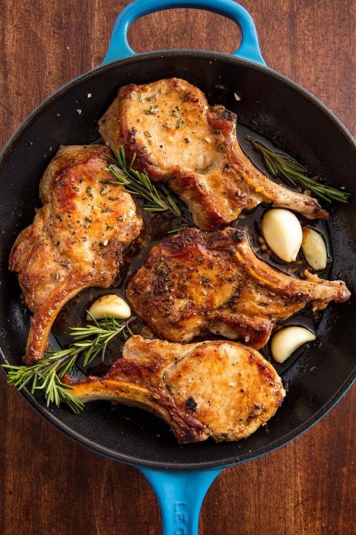 Garlic Rosemary Baked Pork Chops