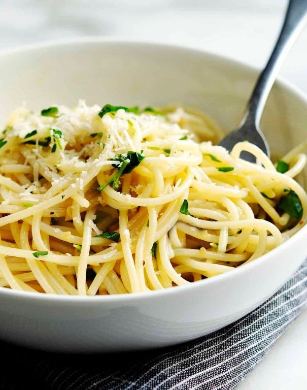Garlic and Olive Oil Spaghetti with Lemon Zest