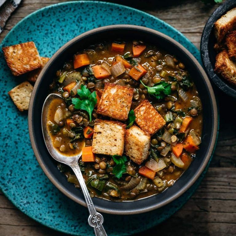 Garlicky Canned Lentil Stew