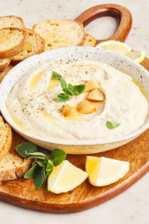 Garlicky White Bean and Lemon Dip