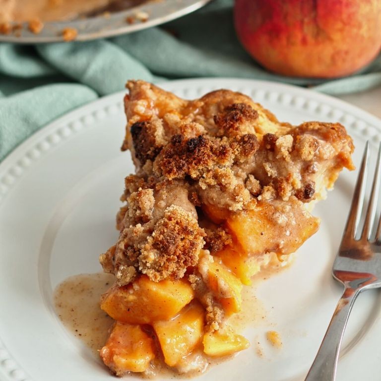 Gluten Free Peach Cobbler Pie