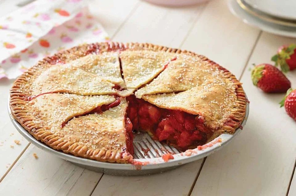 Gluten Free Strawberry Rhubarb Pie