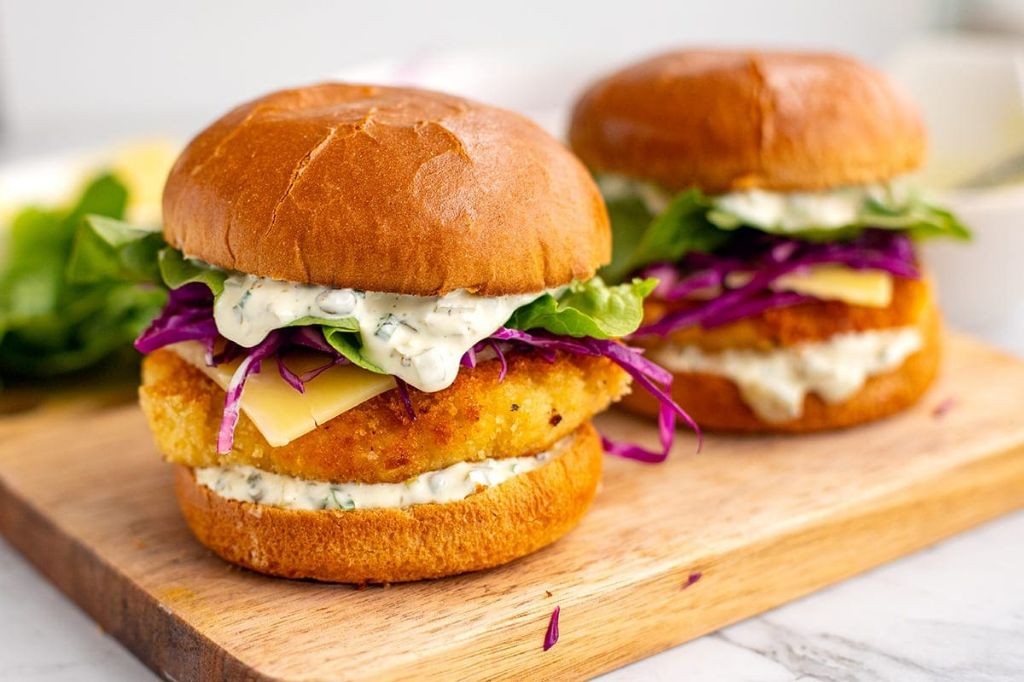 18 Crispy Fried Fish Sandwich Recipes Deliciously Savory