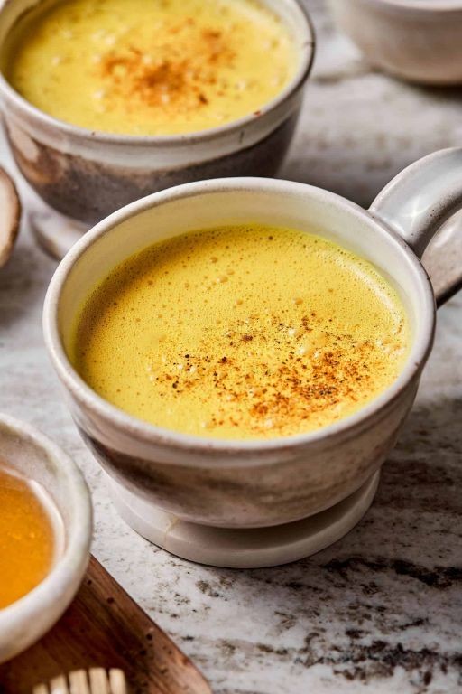 Golden Oatmeal Cookie Turmeric Drink