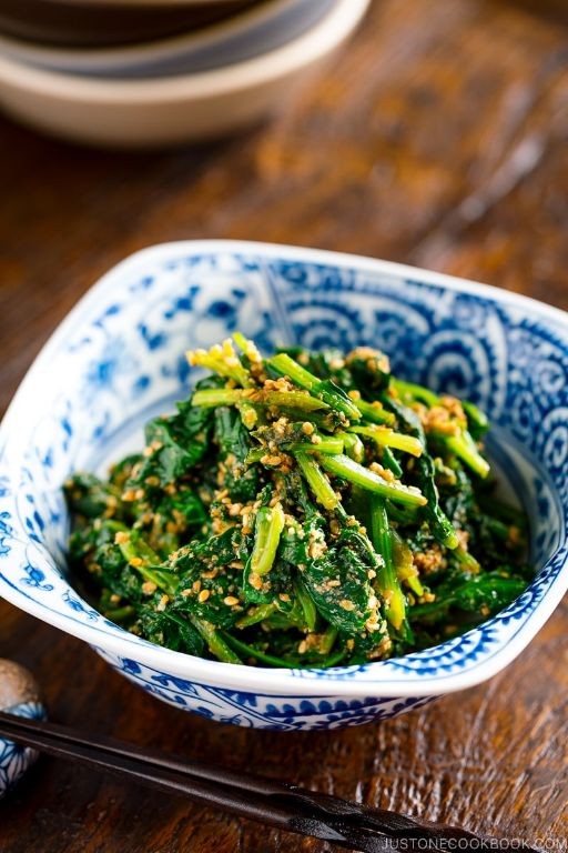 Gomaae (Spinach with Sesame Dressing)