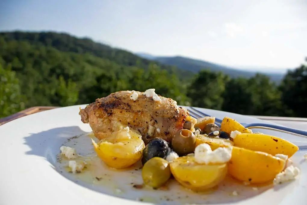 Greek-Style Lemon Garlic Chicken Fondue