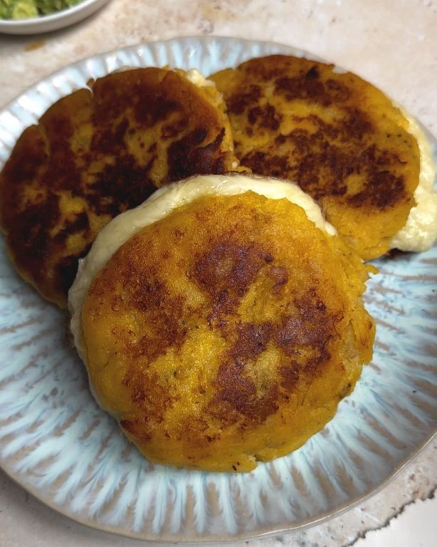 Green Plantain and Cheese Stuffed Arepas