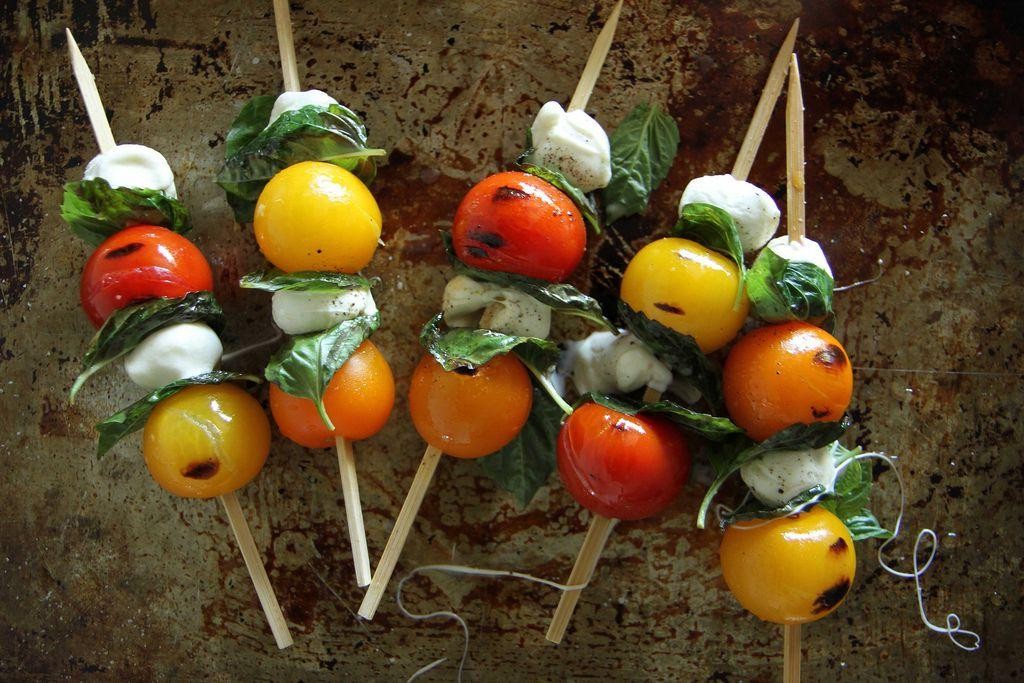 Grilled Mozzarella Ball and Vegetable Kebabs