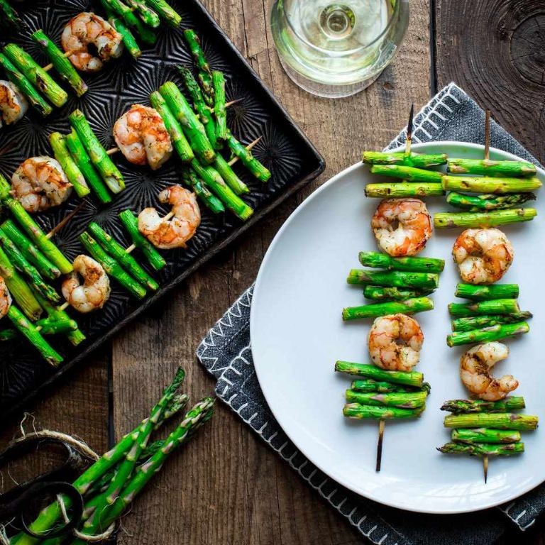Grilled Shrimp and Asparagus Skewers