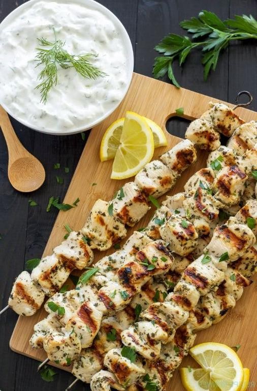 Grilled chicken skewers with tzatziki sauce
