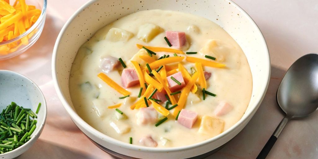 Ham and Potato Soup with Garlic