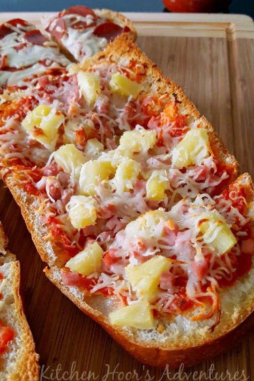 Hawaiian French Bread Pizza with Ham and Pineapple