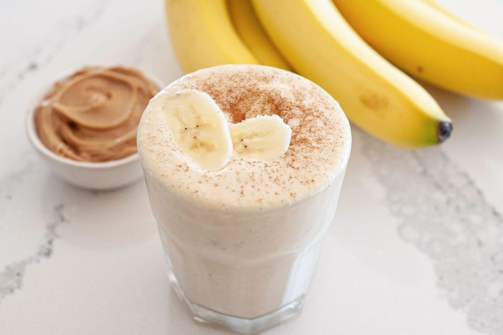 Healthy Peanut Butter Banana Smoothie