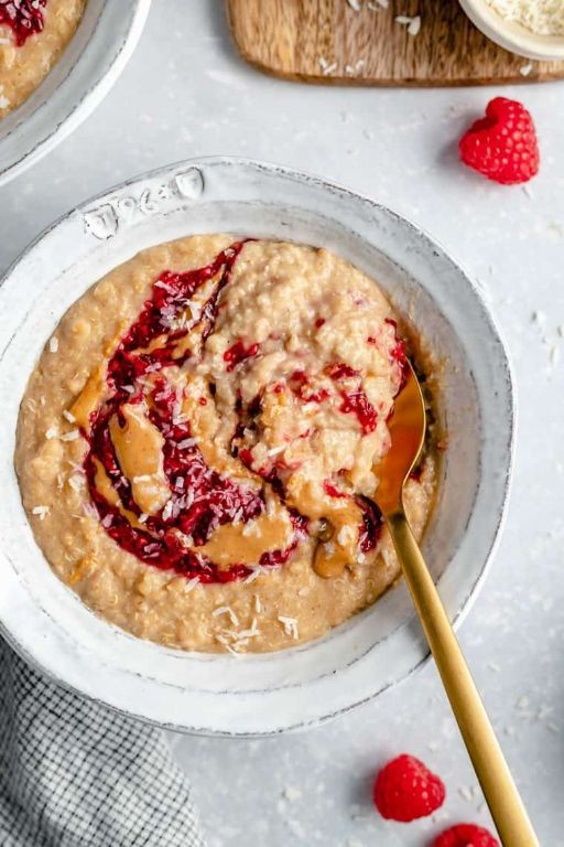 Healthy Peanut Butter and Jelly Oatmeal