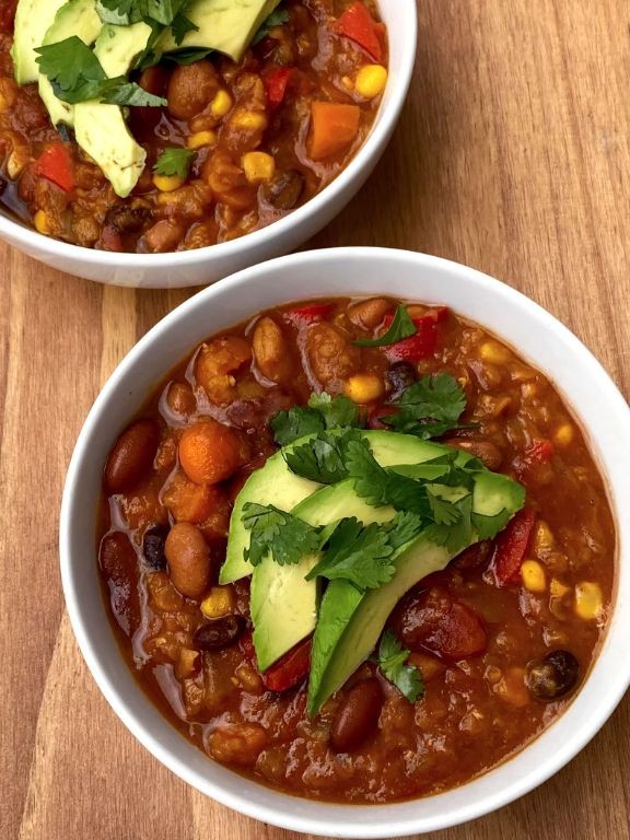 High Protein Vegetarian Chili Soup