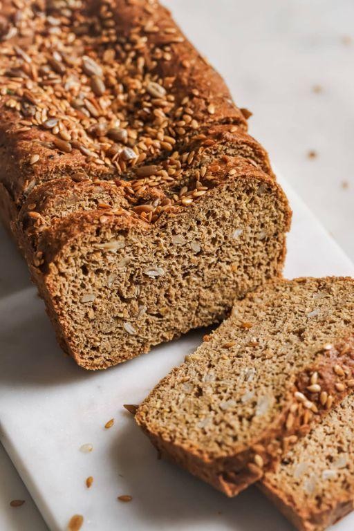 High-Fiber Flaxseed Bread