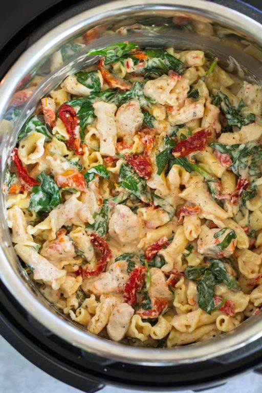 Instant Pot Creamy Chicken Pasta
