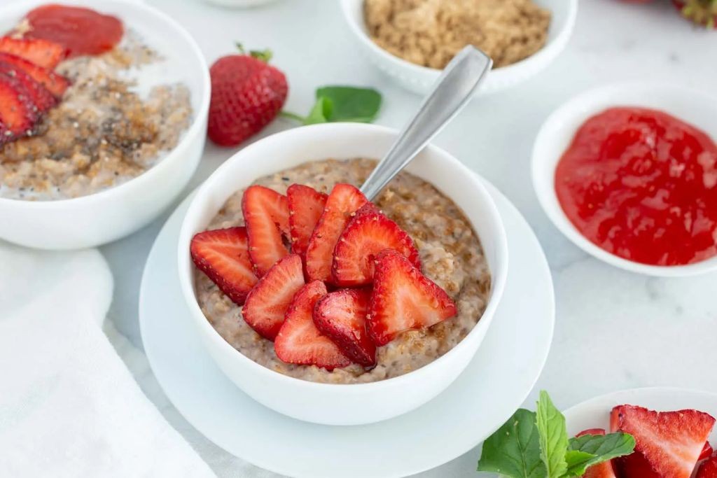 Instant Pot Strawberry Shortcake Oatmeal