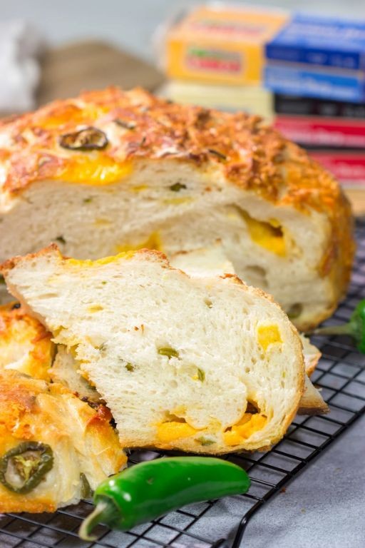 Jalapeño Cheddar Bread