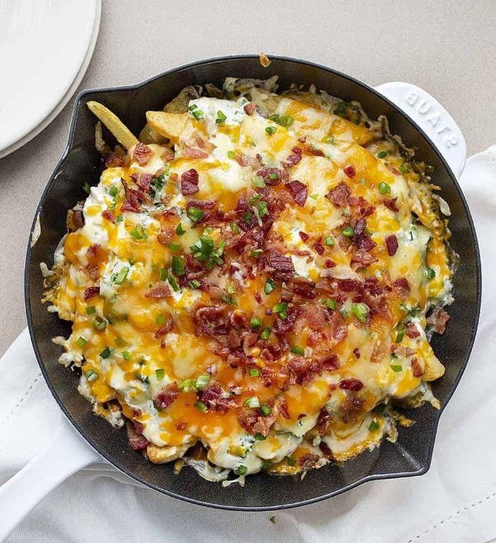 Jalapeño Popper Loaded Fries
