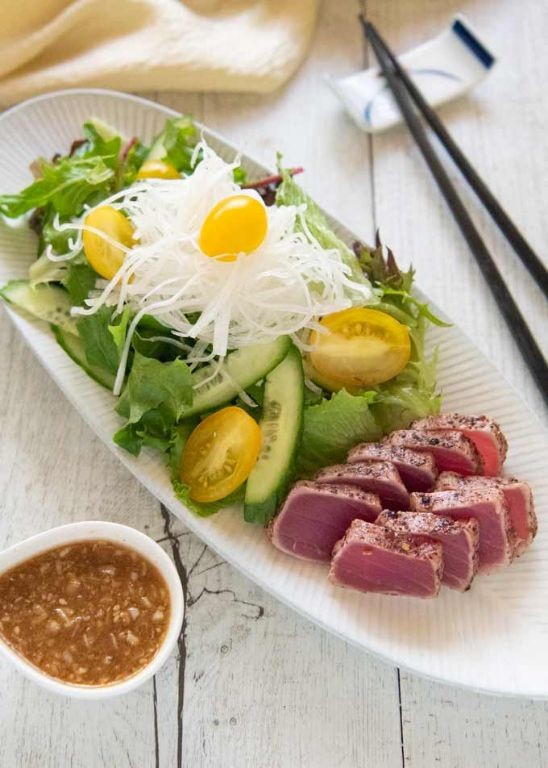 Japanese Tuna Sashimi Salad