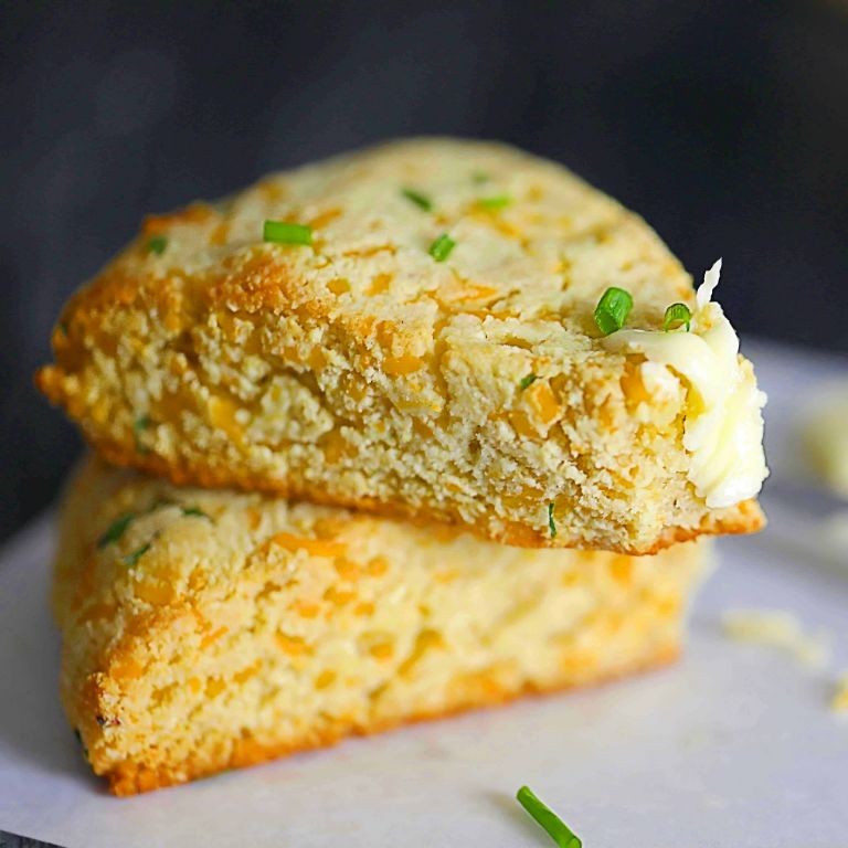 Keto Cheese and Chive Scones