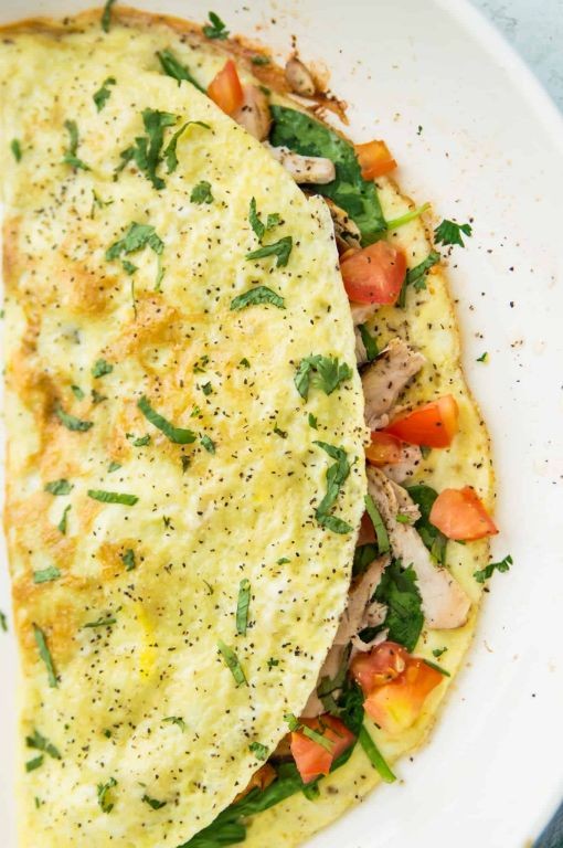 Keto Shredded Chicken and Spinach Omelette