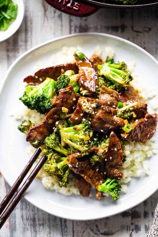 Keto-Friendly Beef and Broccoli Stir Fry