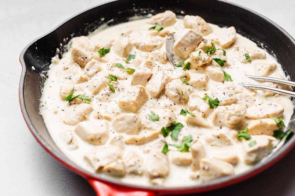 Keto-Friendly Chicken Alfredo