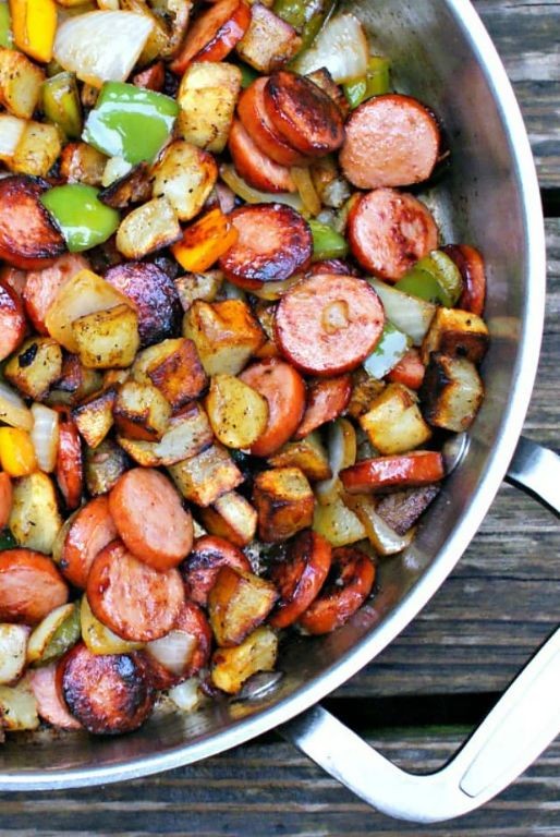 Kielbasa Hash with Potatoes and Onions