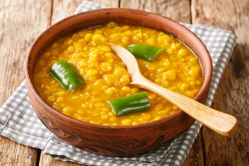 Kik Alicha (Yellow Split Pea Stew with Turmeric)