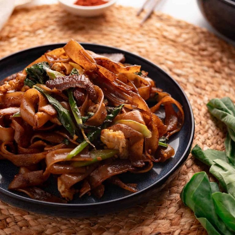 Kimchi Pad See Ew