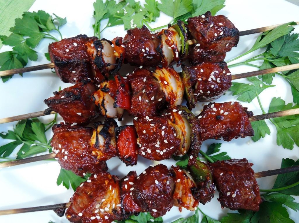Korean Beef Skewers with Gochujang Sauce