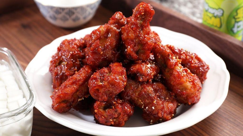 Korean Fried Chicken (Yangnyeom Chicken)