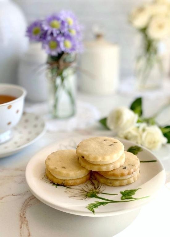 Lavender Honey Shortbread Cookies