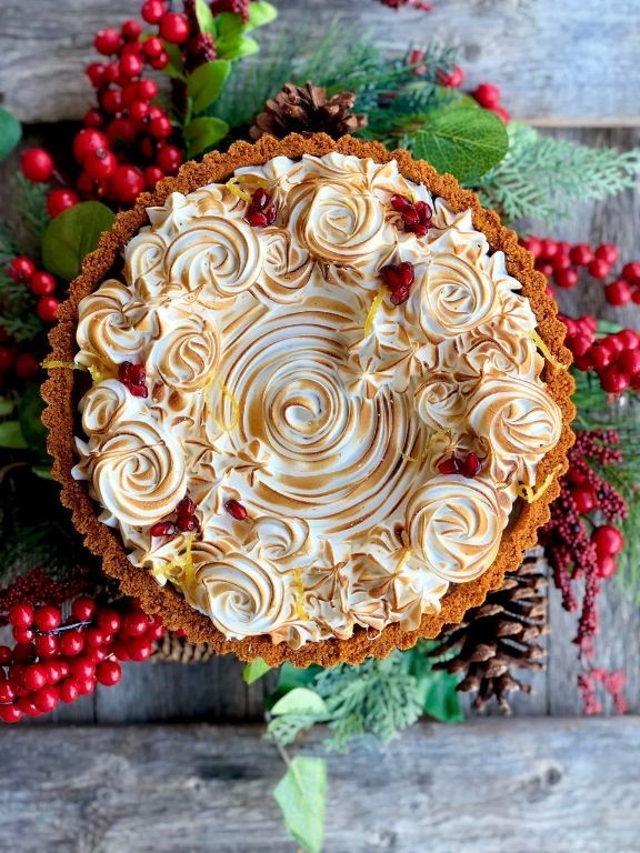 Lemon Meringue Christmas Tart