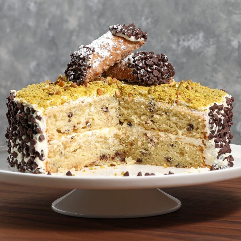 Lemon Ricotta Cannoli Cake